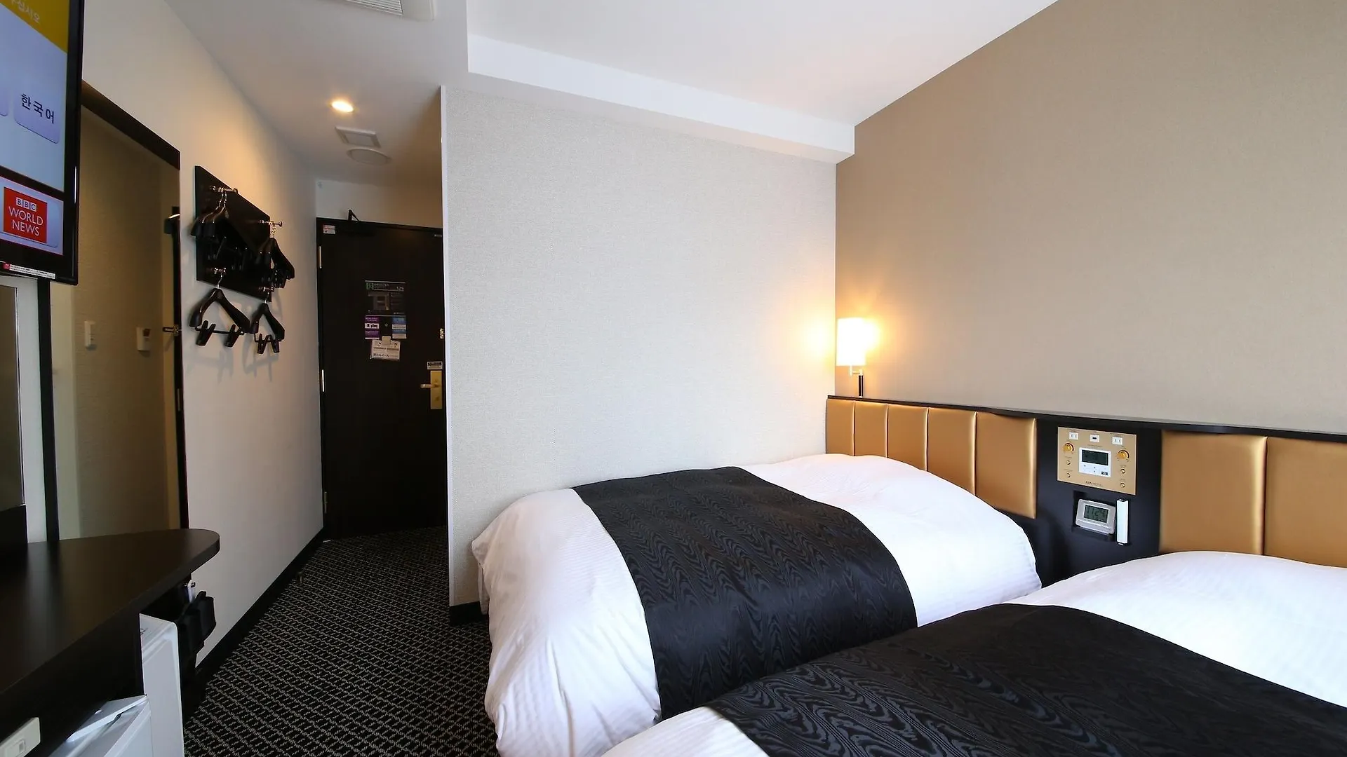 ***  Apa Hotel Asakusa Tawaramachi Ekimae Tokyo Japan
